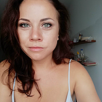 จูเลีย เอสเจ